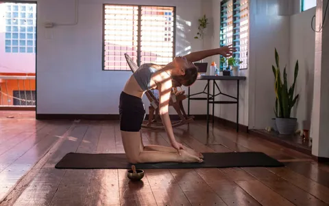 Gentle mat-based training, a safe start for postnatal fitness in Phuket